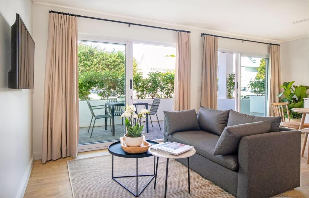 Middedorp Apartments Стеленбош Екстериор снимка
