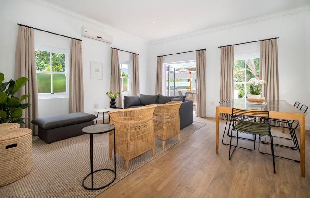 Middedorp Apartments Стеленбош Екстериор снимка